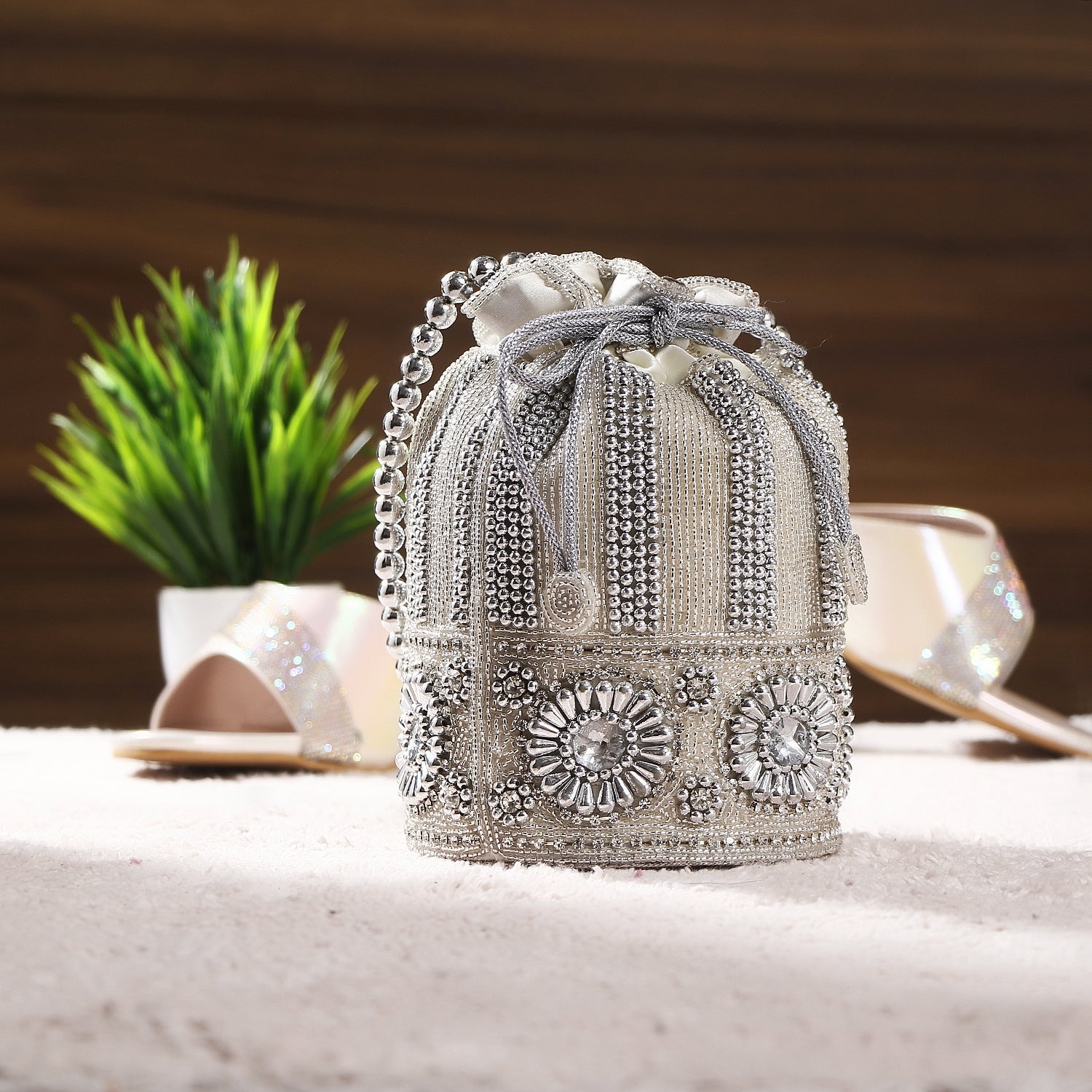 Potli_Silver