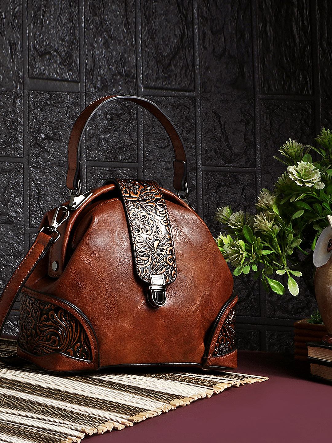 Sling_bag-Brown