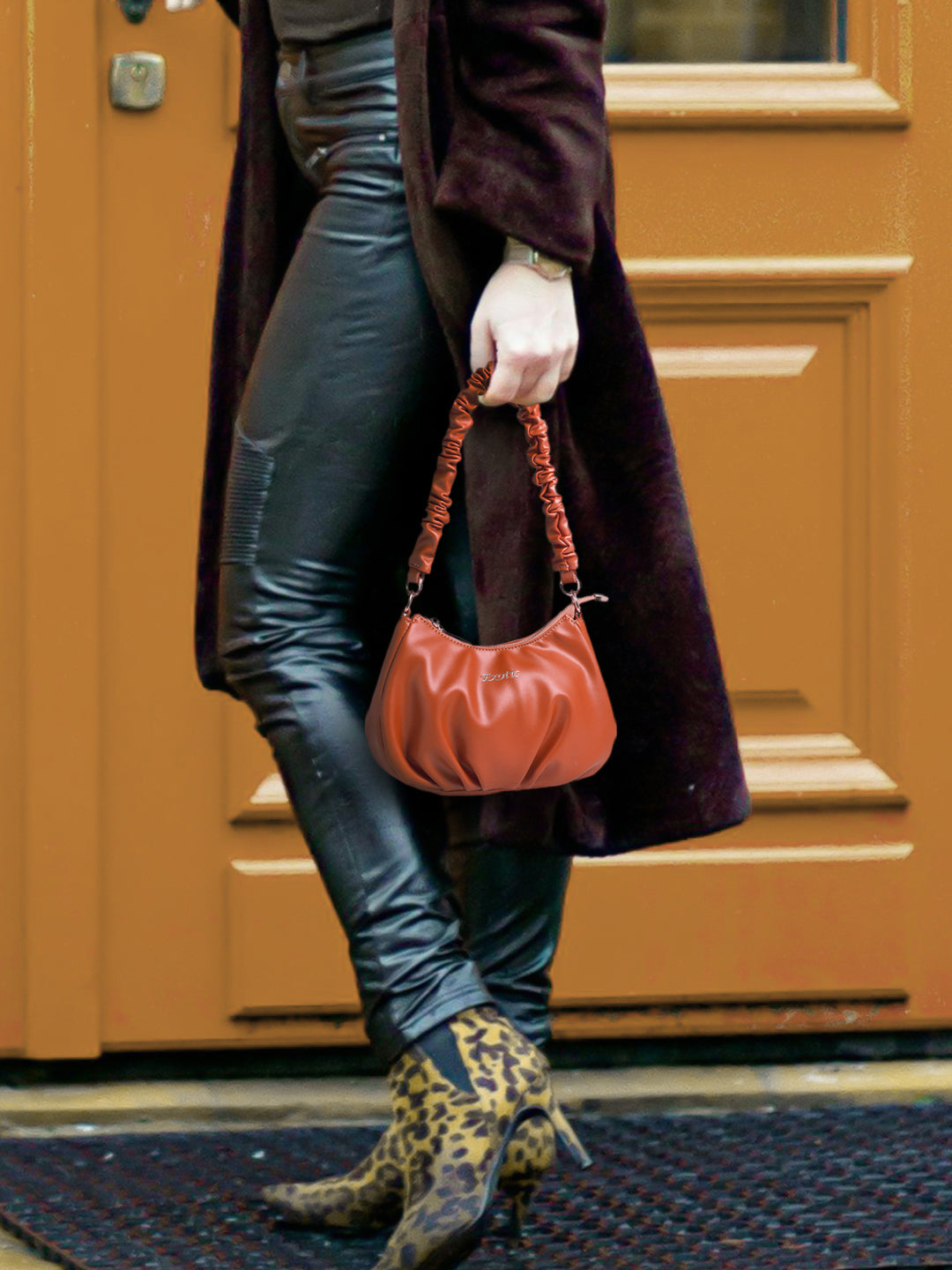 Sling_bag-Brown