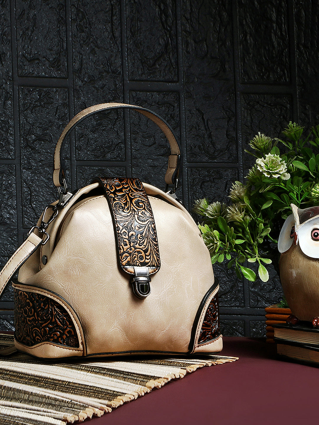 Sling_bag-Cream