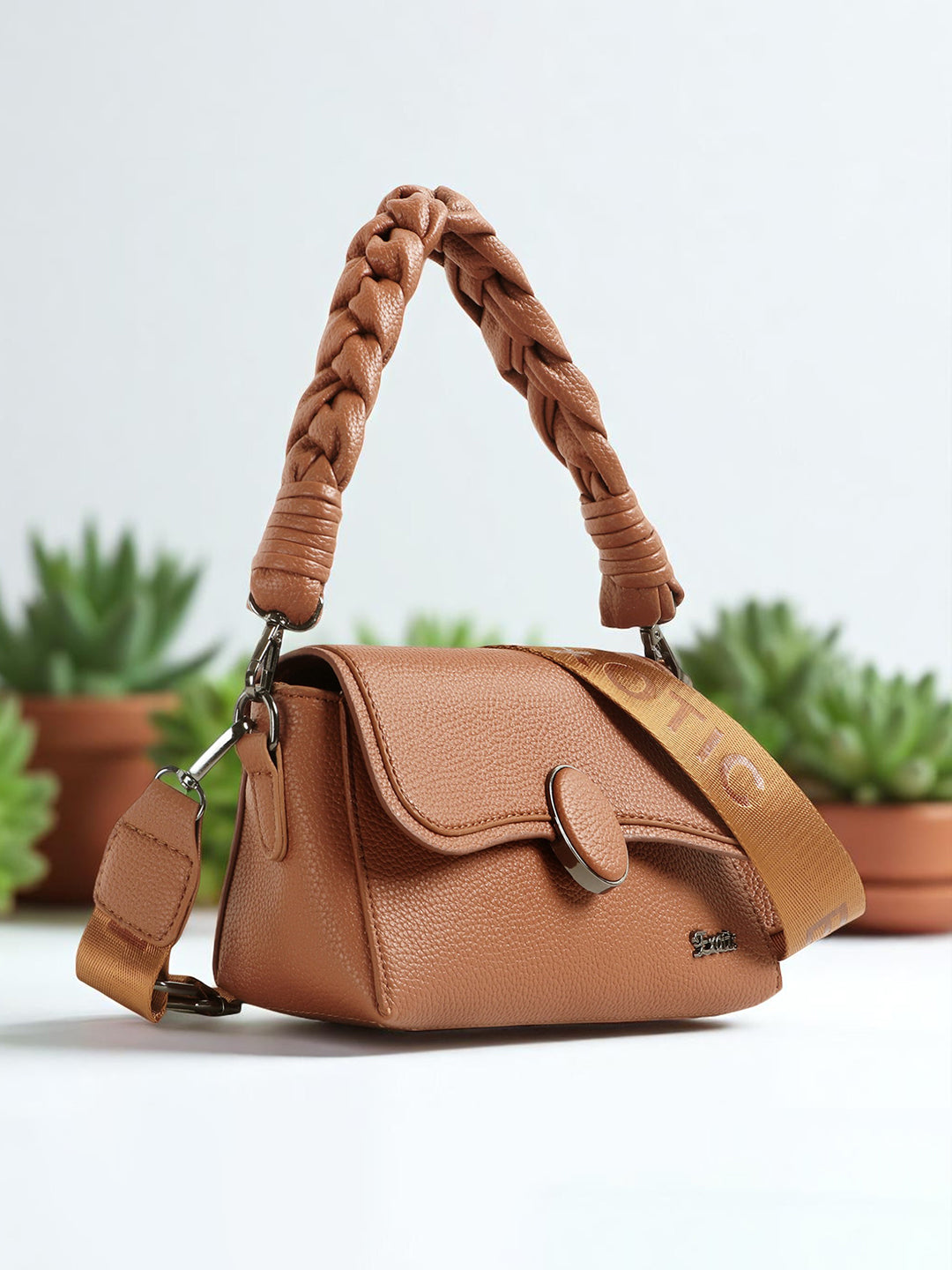 Sling bag Brown