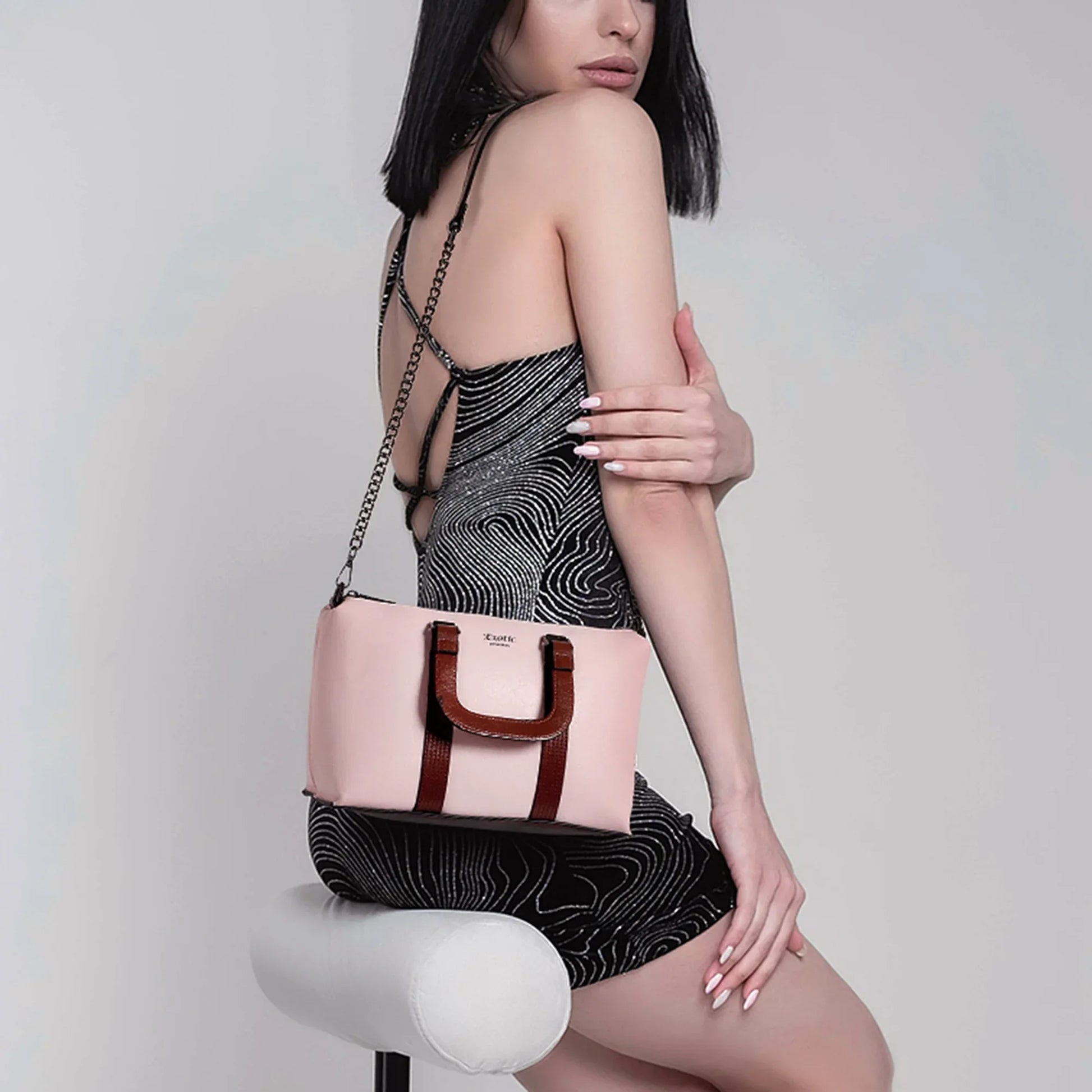 EXOTIC Solid Pattern Elegance Hand Bag - exoticstore