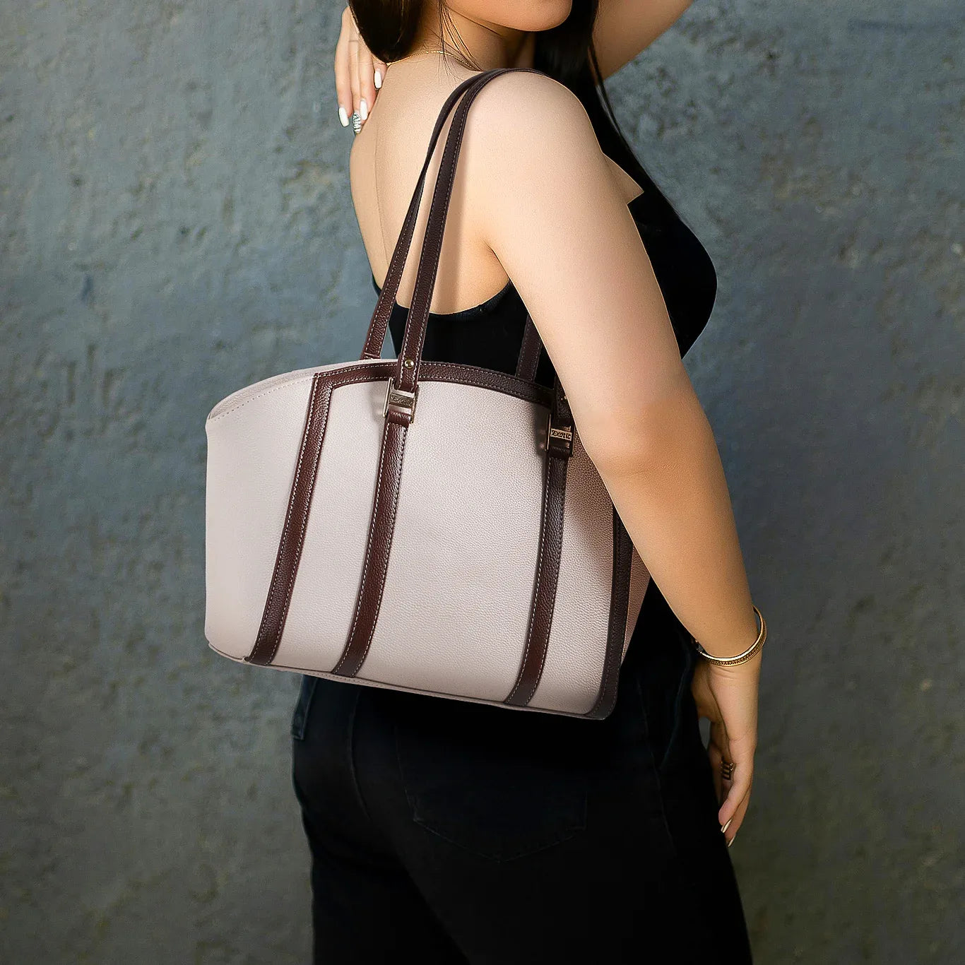 Elegant Dual-Tone Structured Tote Bag - exoticstore