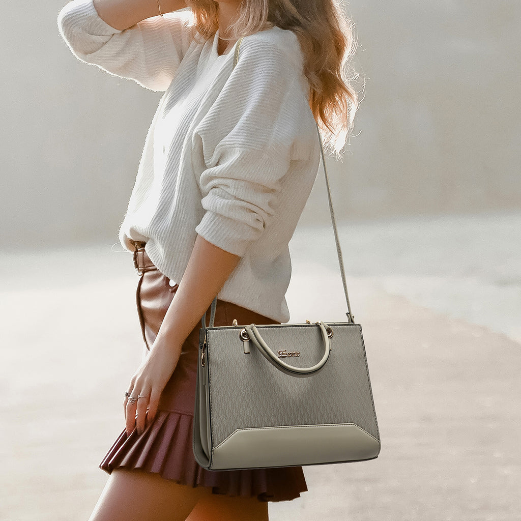 Handbag  Off-White