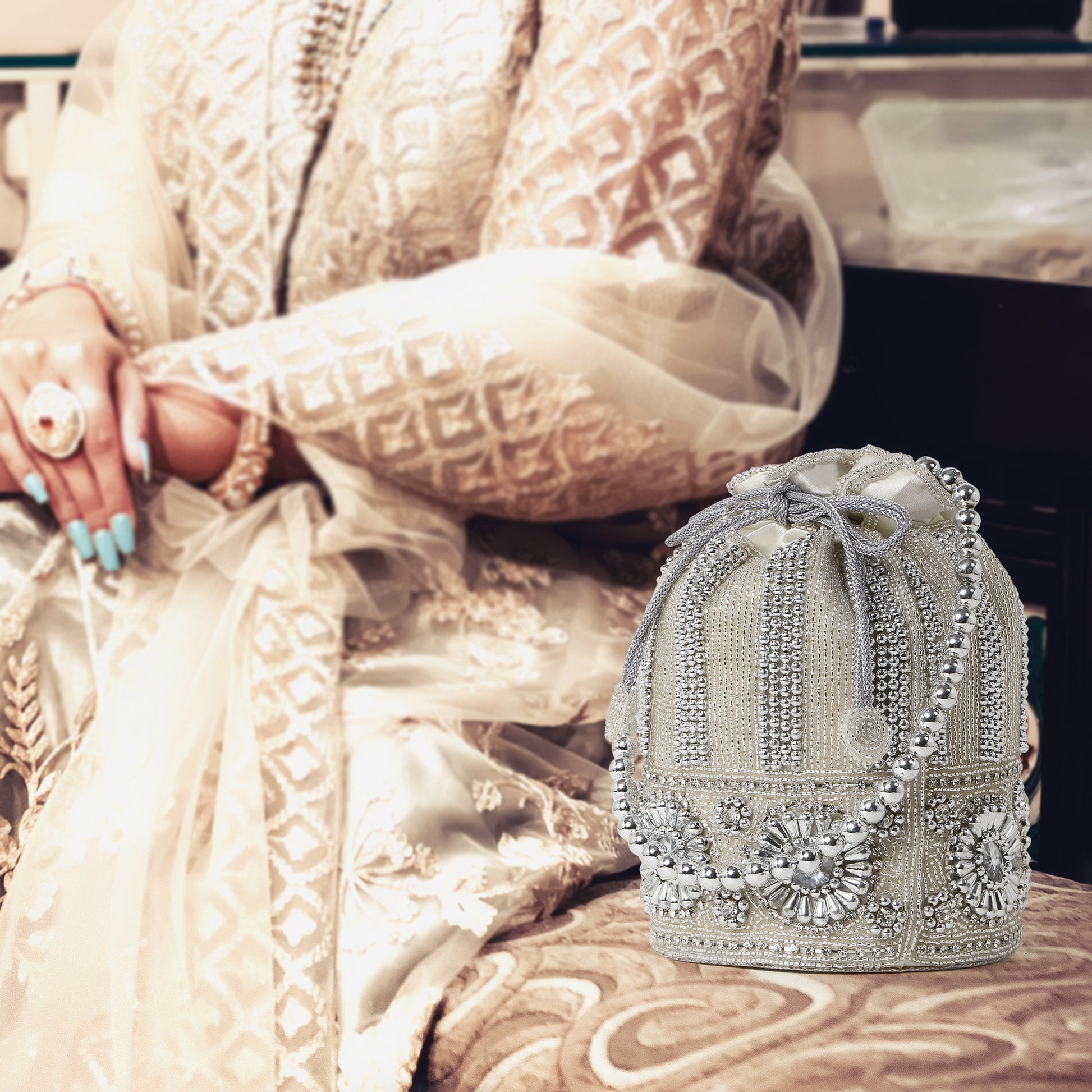 Potli_Silver