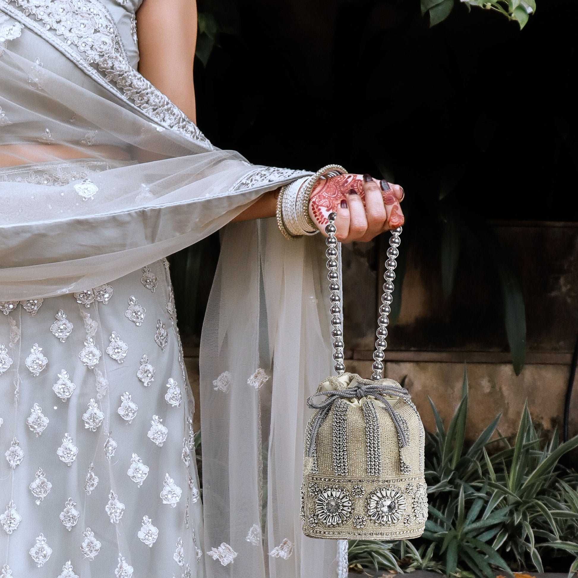 Potli_Silver
