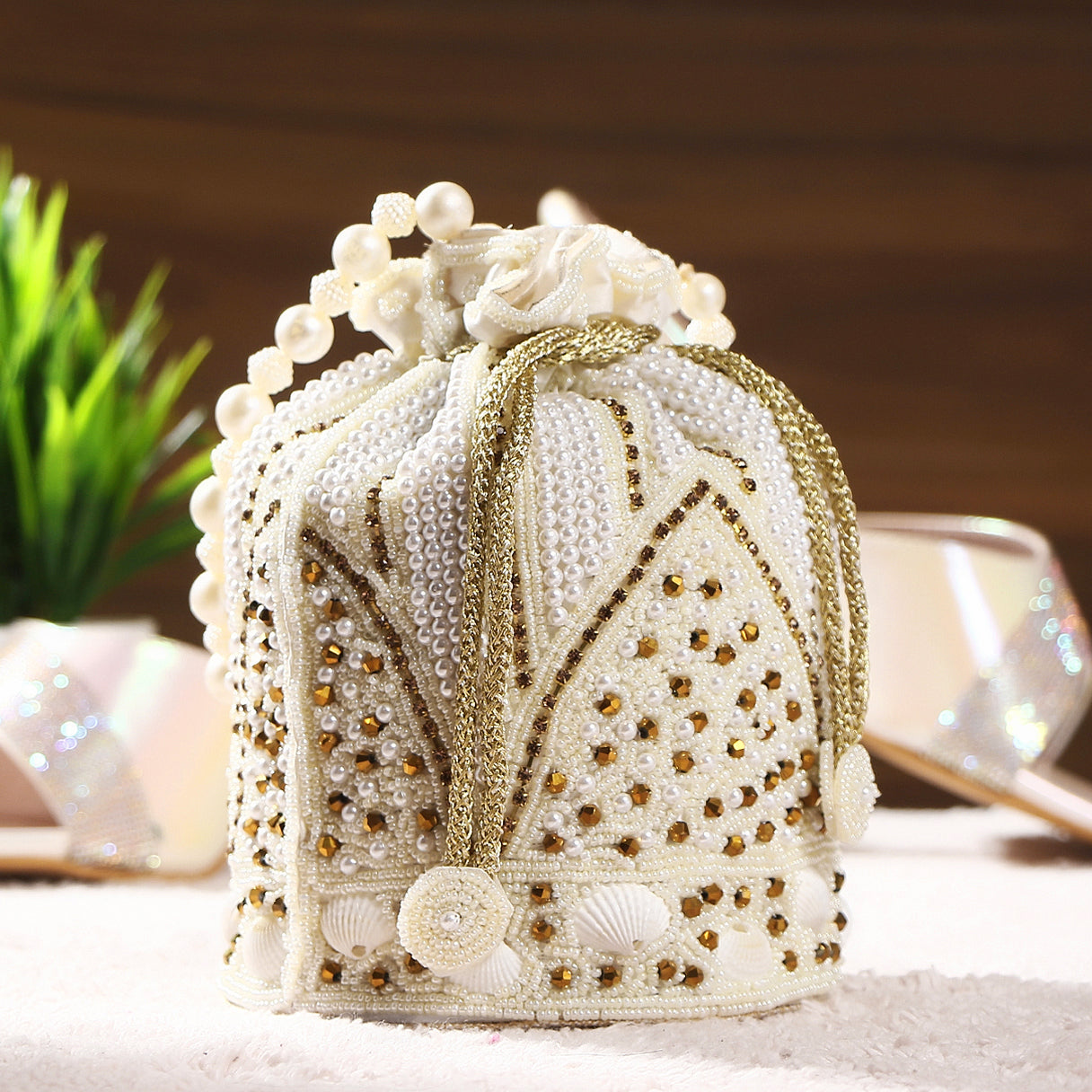 Potli_White