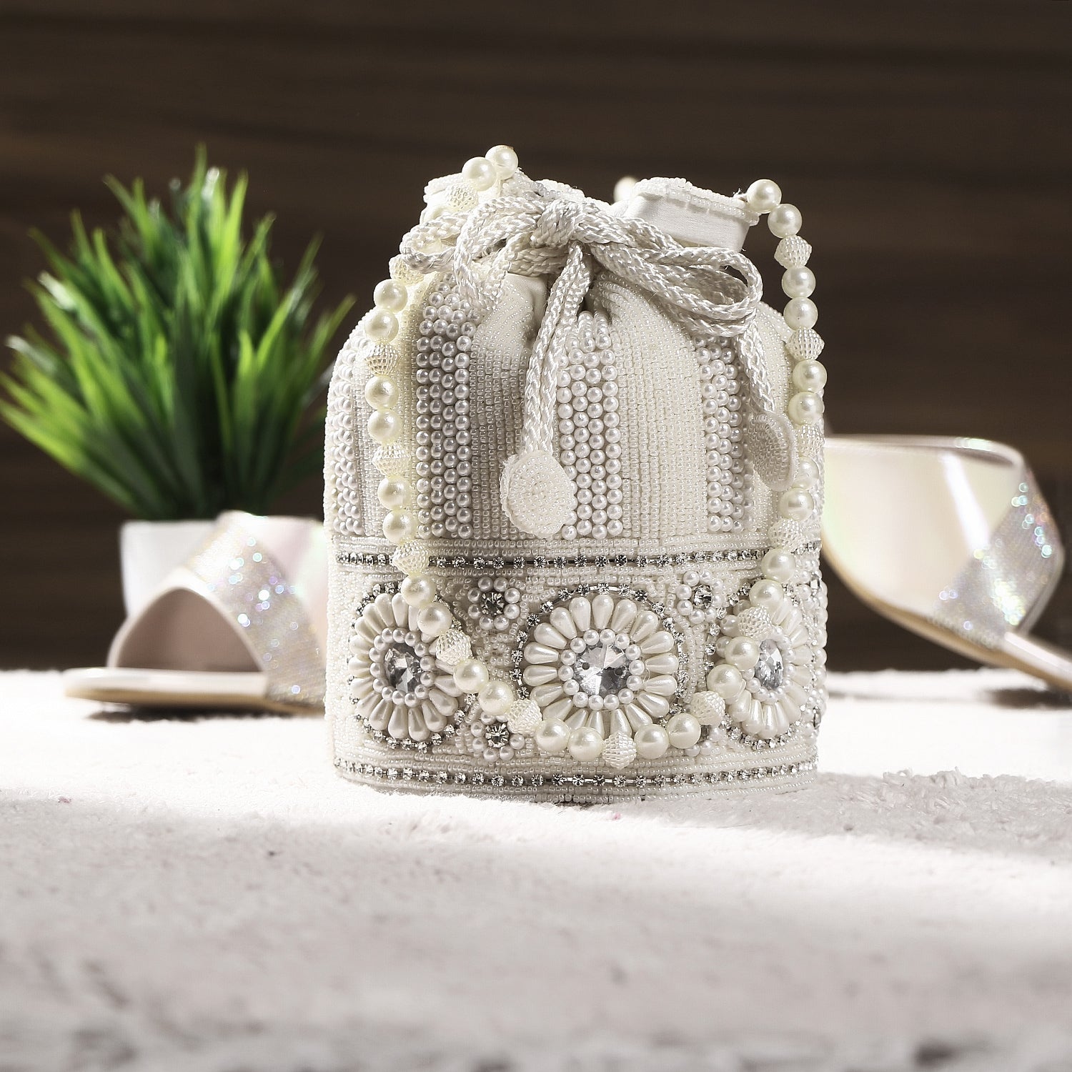 Potli_White