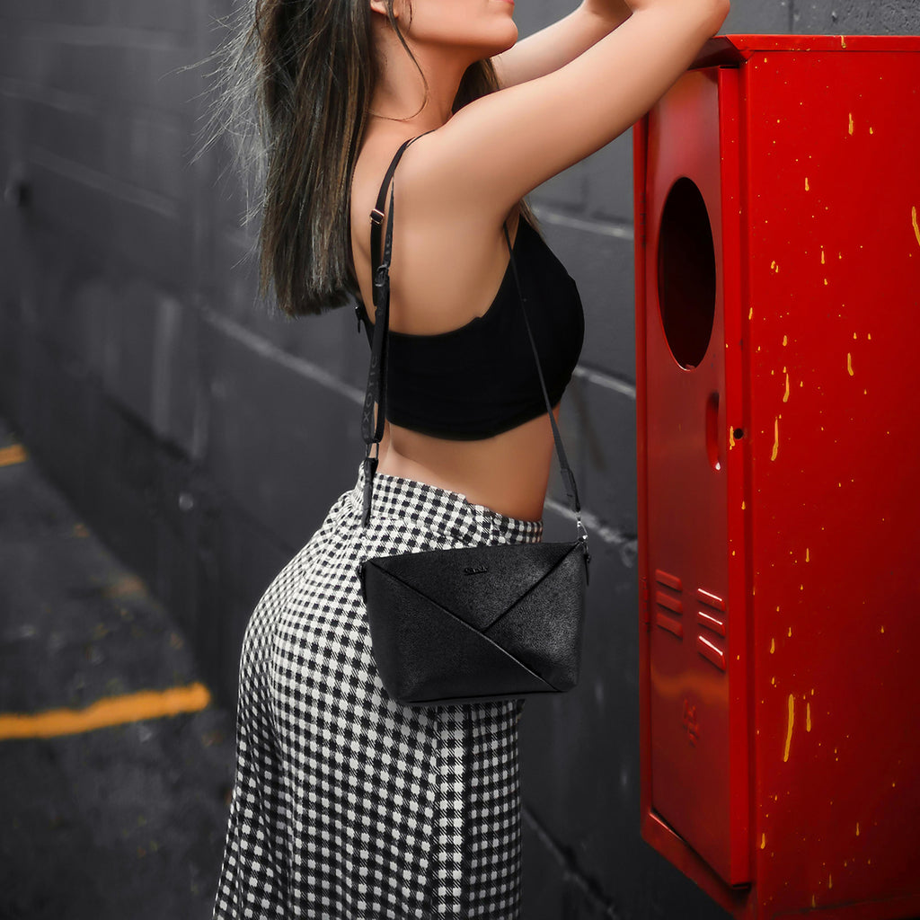 Sling_Bag_Black